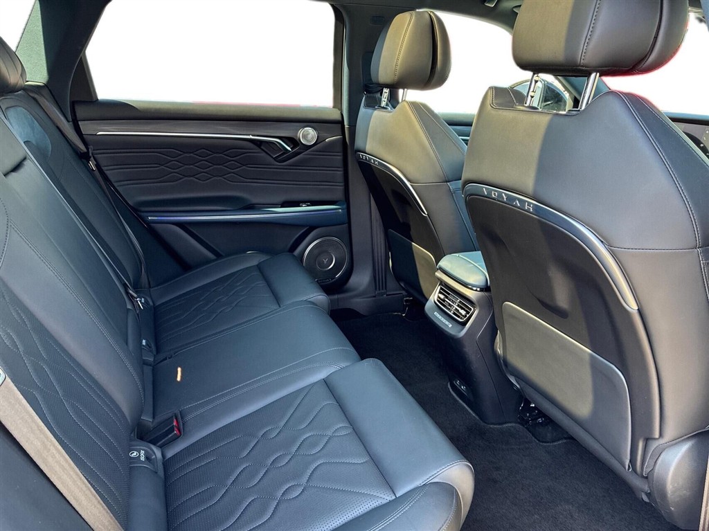 Voyah Free EL First Edition Platinium AWD 489HK 5d Aut. - Image 13
