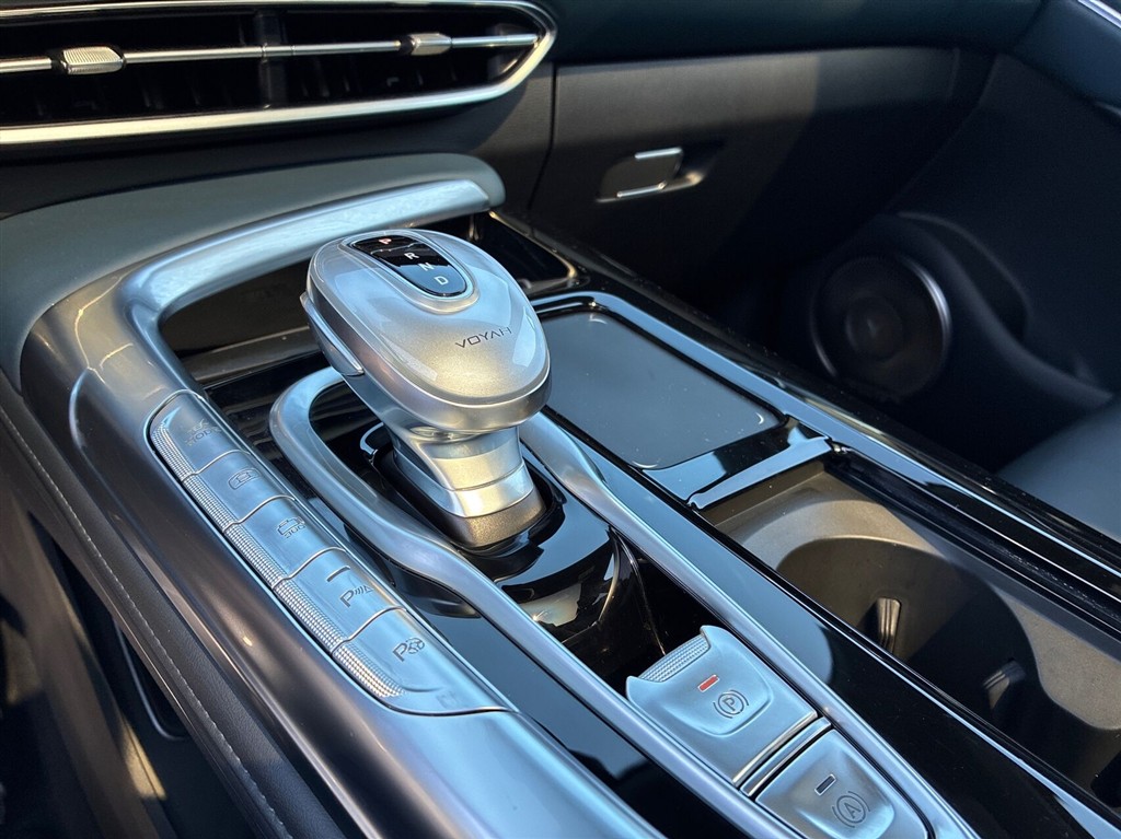 Voyah Free EL First Edition Platinium AWD 489HK 5d Aut. - Image 16