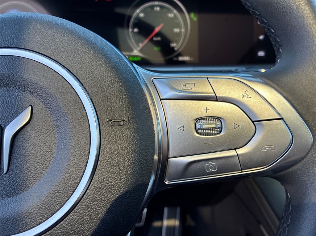 Voyah Free EL First Edition Platinium AWD 489HK 5d Aut. - Image 19