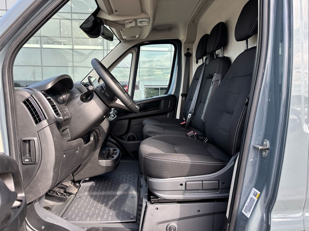 Opel Movano-e 35H L3H2 EL Enjoy 279HK Van Aut. - Image 8