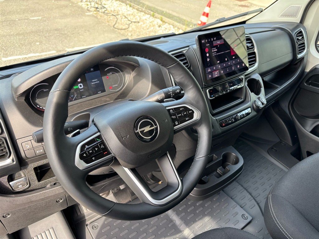 Opel Movano-e 35H L3H2 EL Enjoy 279HK Van Aut. - Image 9