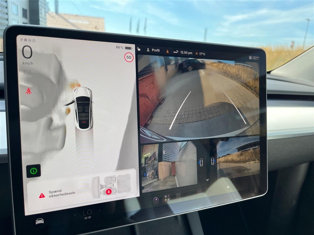 Tesla Model Y EL RWD 299HK 5d Aut. - Image 17