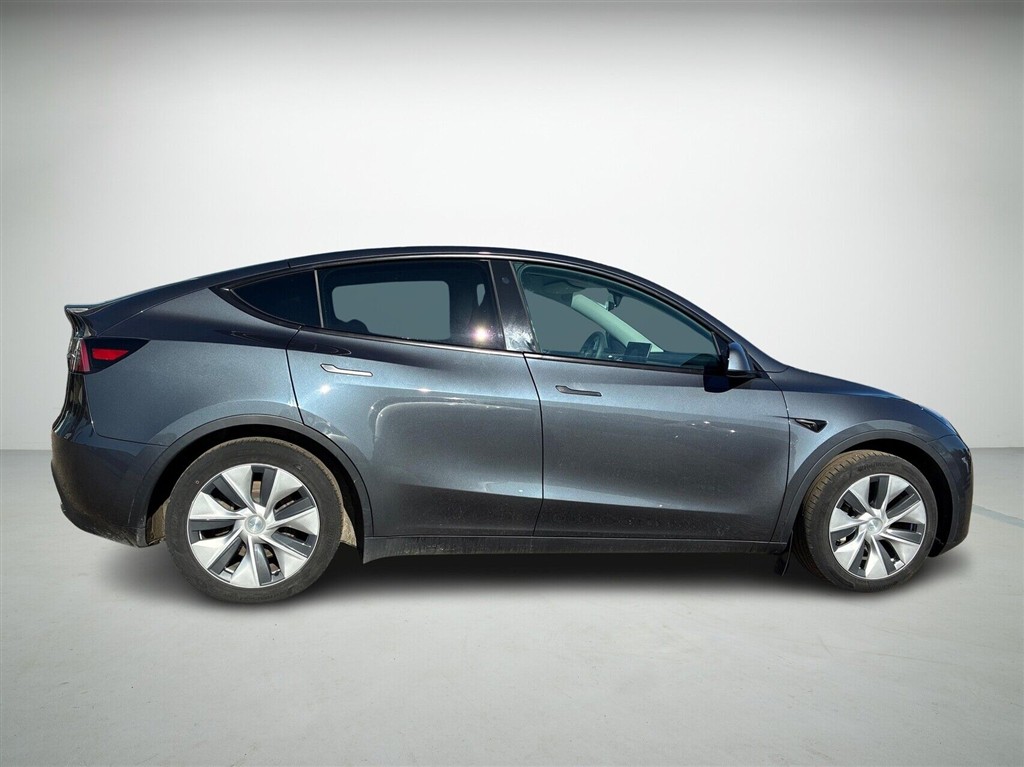 Tesla Model Y EL RWD 299HK 5d Aut. - Image 5