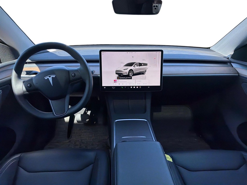 Tesla Model Y EL RWD 299HK 5d Aut. - Image 4