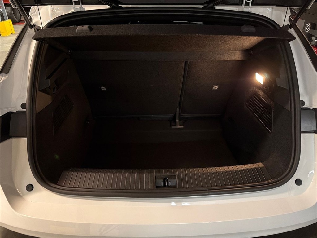 Renault Mégane E-TECH Techno 220HK 5d Aut. - Image 10