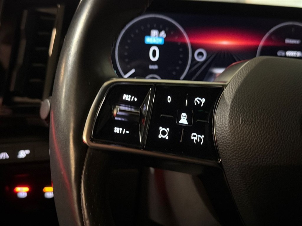 Renault Mégane E-TECH Techno 220HK 5d Aut. - Image 13