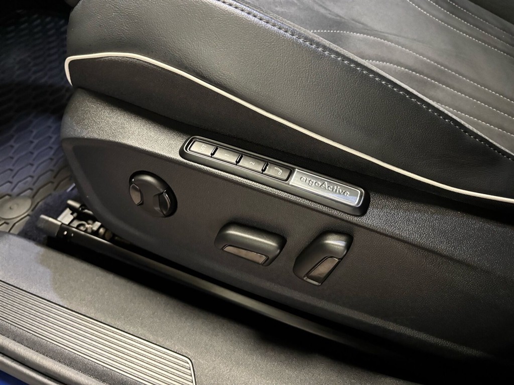 VW ID.4 EL Pro Performance 204HK 5d Aut. - Image 8