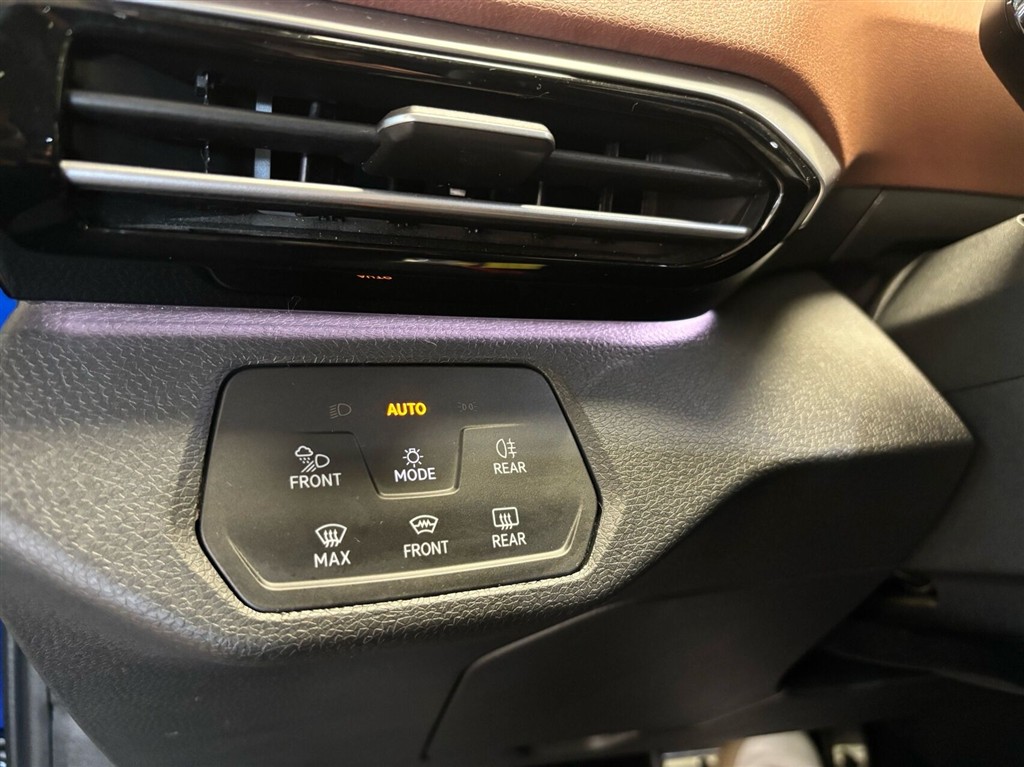 VW ID.4 EL Pro Performance 204HK 5d Aut. - Image 10