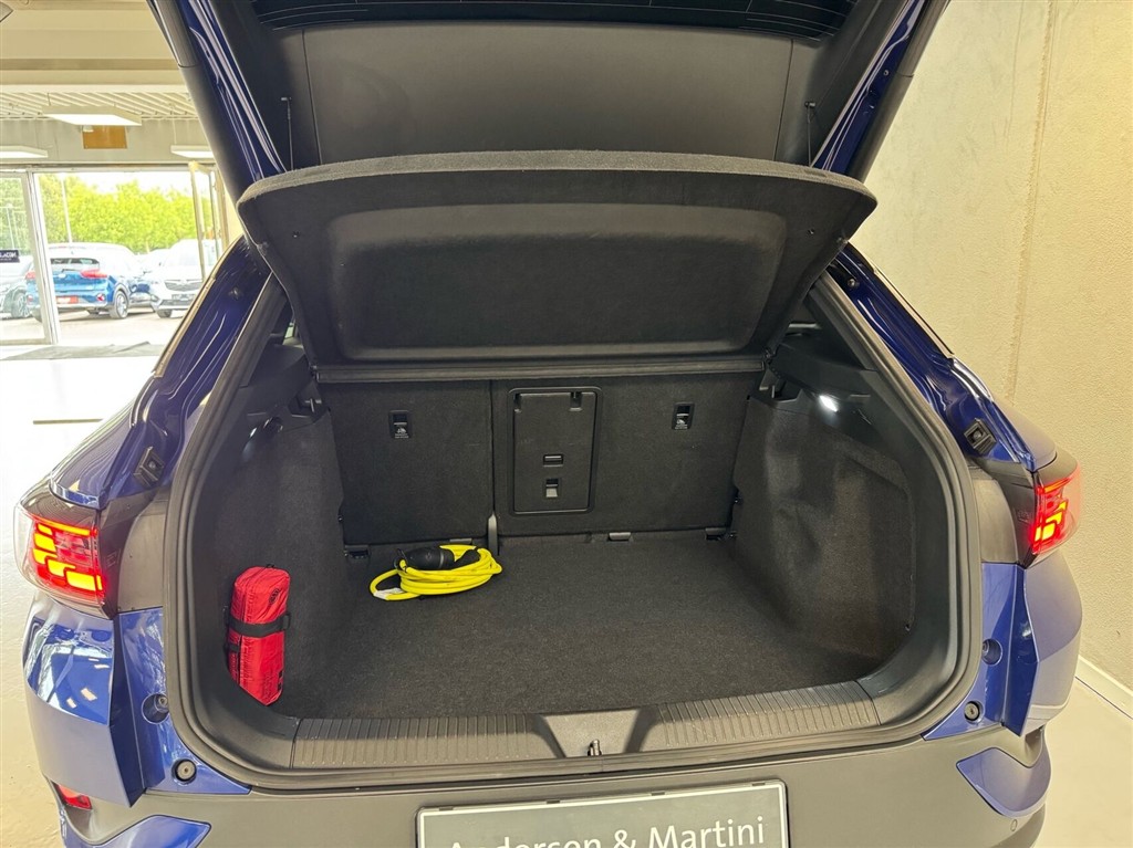 VW ID.4 EL Pro Performance 204HK 5d Aut. - Image 19