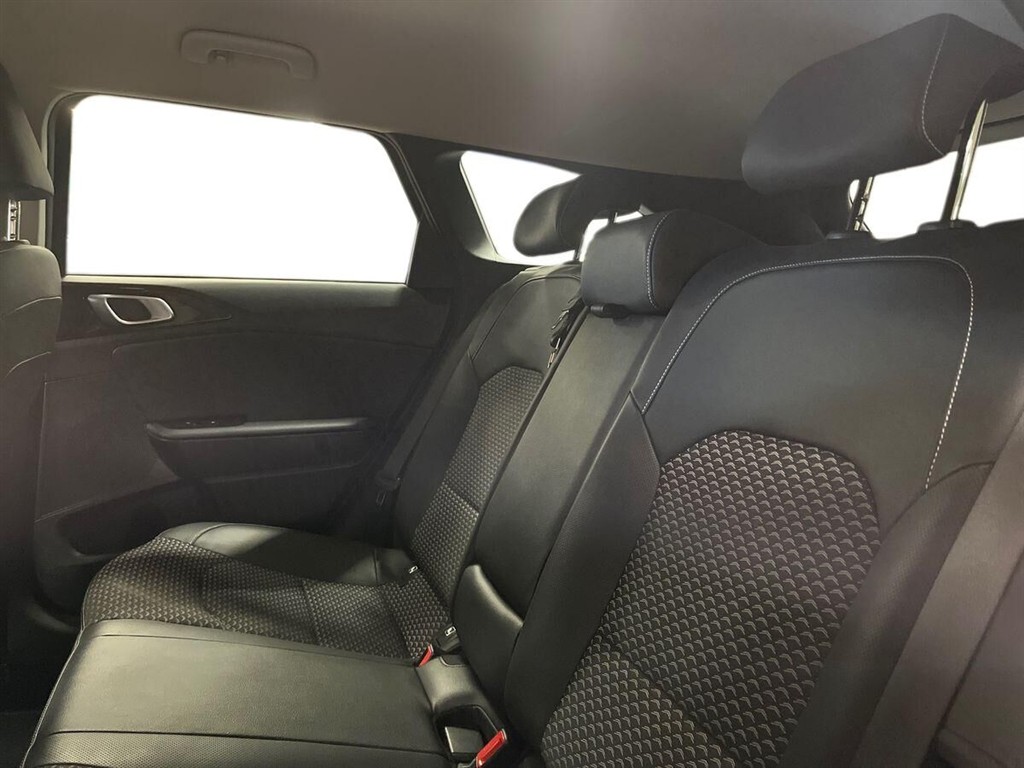 Kia Ceed SW 1,6 GDI PHEV Plugin-hybrid Upgrade DCT 141HK Stc 6g Aut. - Image 11