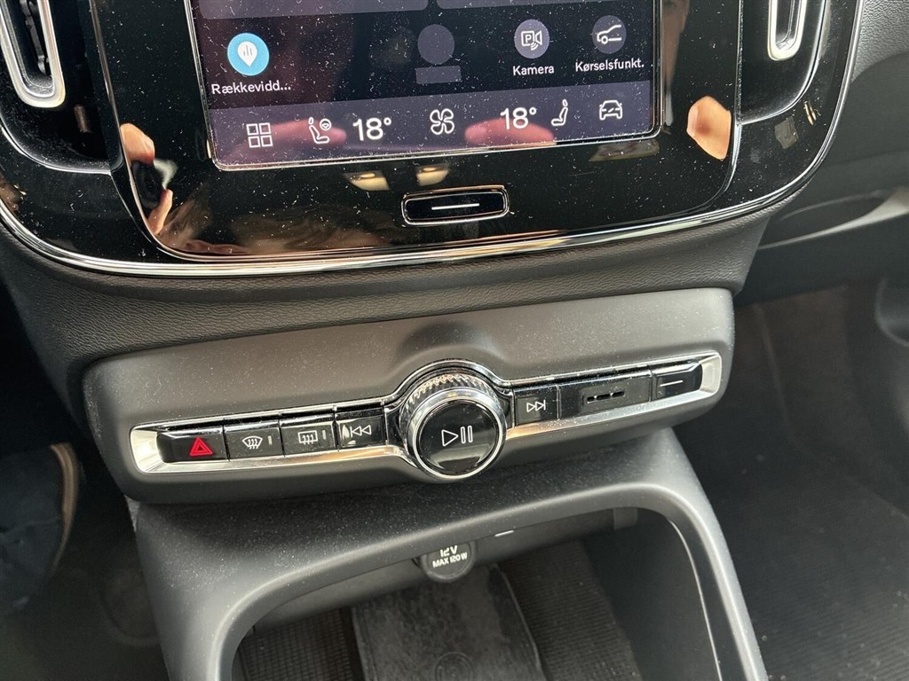 Volvo XC40 Recharge Extended Range Plus 252HK 5d Aut. - Image 13