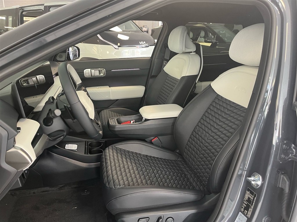 Kia EV4 Long Range GT-Line 204HK 5d Aut. - Image 11