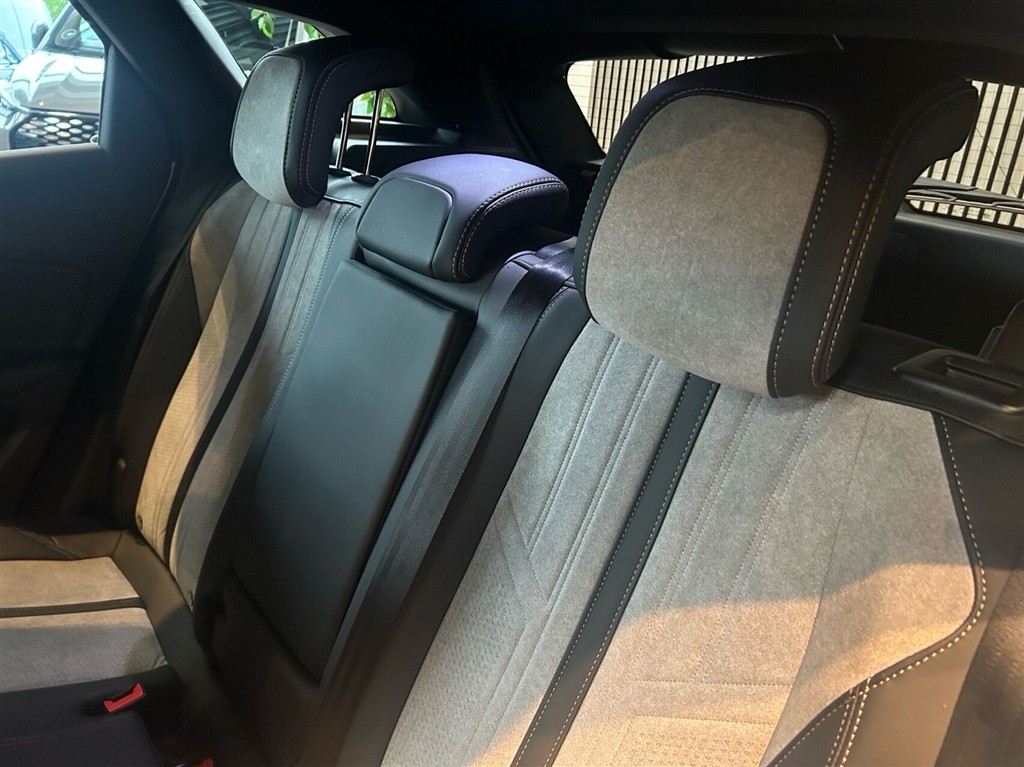 Peugeot 3008 1,6 Plugin-hybrid GT EAT8 225HK 5d 8g Aut. - Image 6