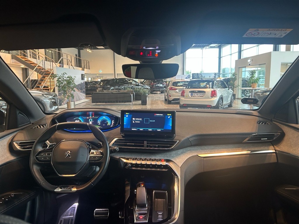 Peugeot 3008 1,6 Plugin-hybrid GT EAT8 225HK 5d 8g Aut. - Image 7