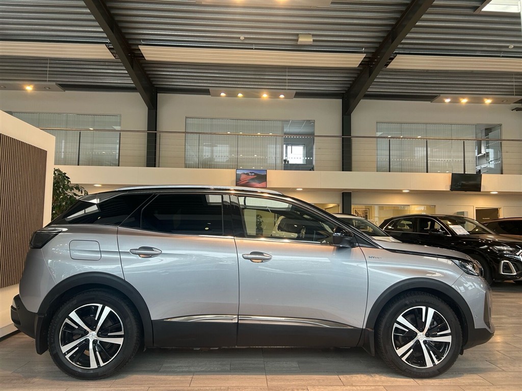 Peugeot 3008 1,6 Plugin-hybrid GT EAT8 225HK 5d 8g Aut. - Image 3