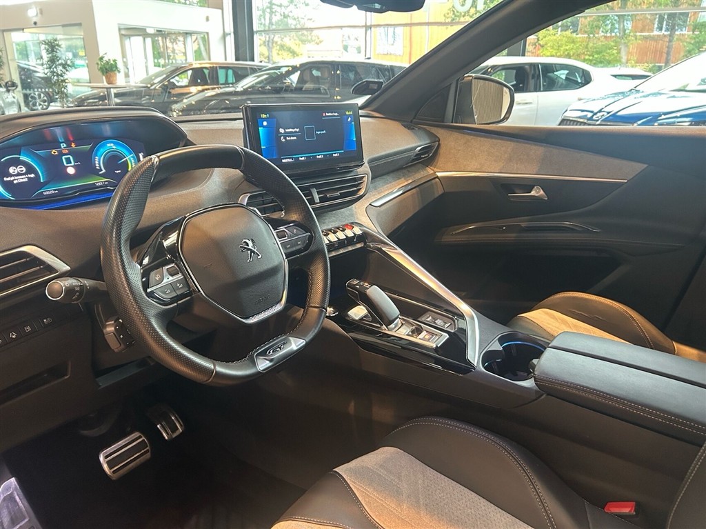 Peugeot 3008 1,6 Plugin-hybrid GT EAT8 225HK 5d 8g Aut. - Image 4
