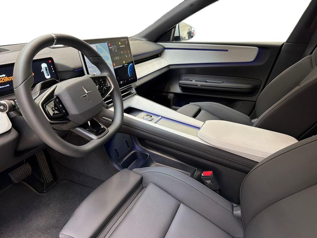 Polestar 4 EL LRSM Prime 272HK 5d Aut. - Image 3
