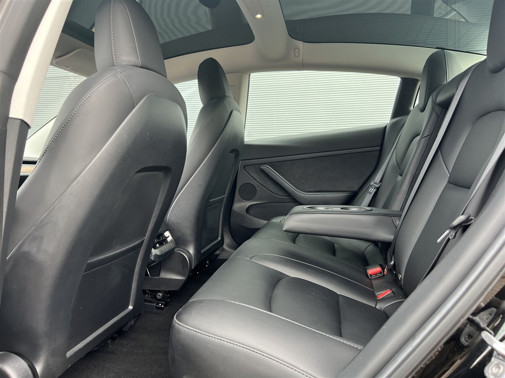 Tesla Model 3 75 kWh LR AWD 498HK Aut. - Image 9