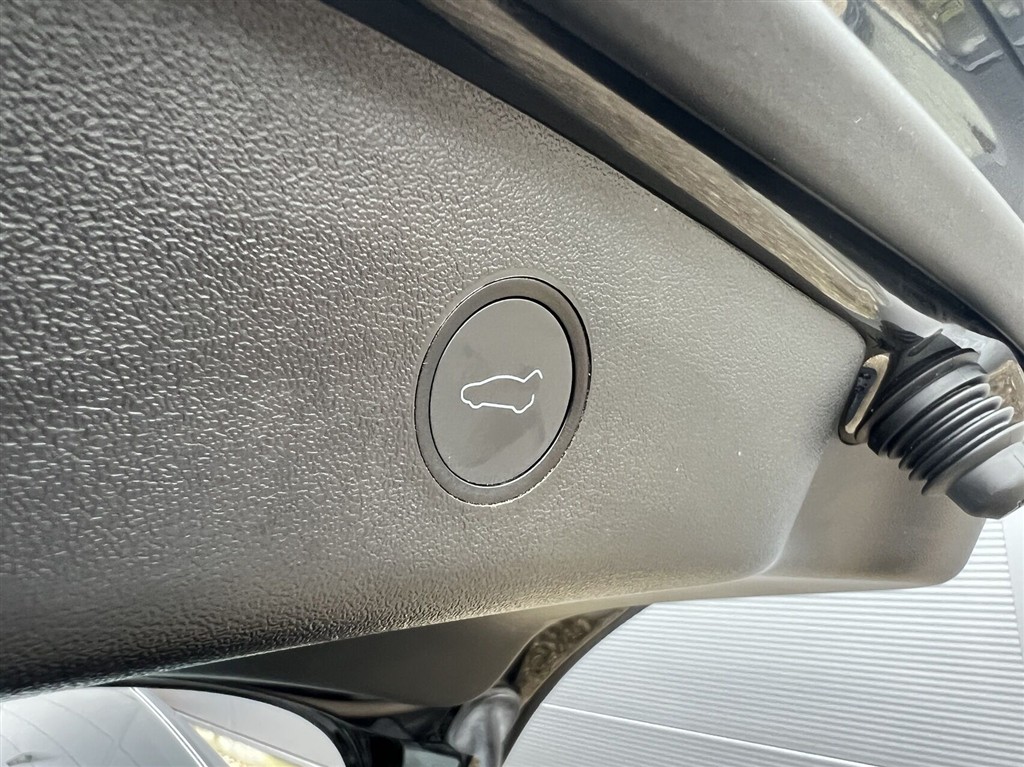 Tesla Model 3 75 kWh LR AWD 498HK Aut. - Image 12