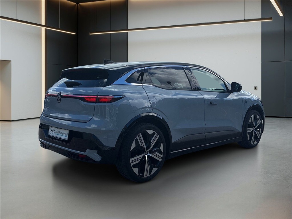 Renault Mégane E-TECH Iconic 220HK 5d Aut. - Image 4