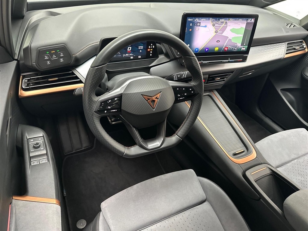 Cupra Born EL Dinamica 231HK 5d Aut. - Image 4