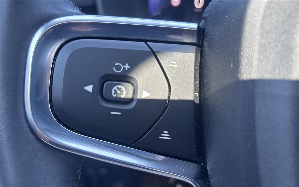 Volvo XC40 P6 Recharge Ultimate 231HK 5d Aut. - Image 24