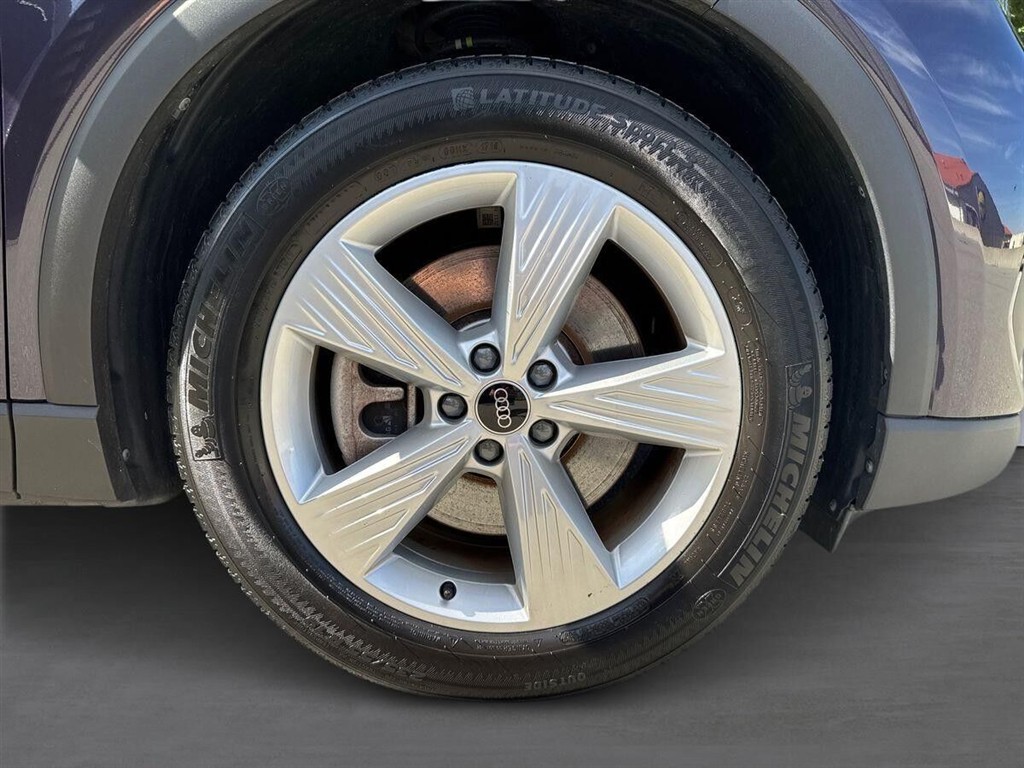 Audi Q4 45 E-tron Attitude 286HK 5d Aut. - Image 9