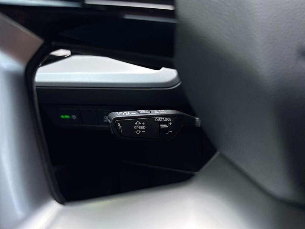 Audi Q4 45 E-tron Attitude 286HK 5d Aut. - Image 17