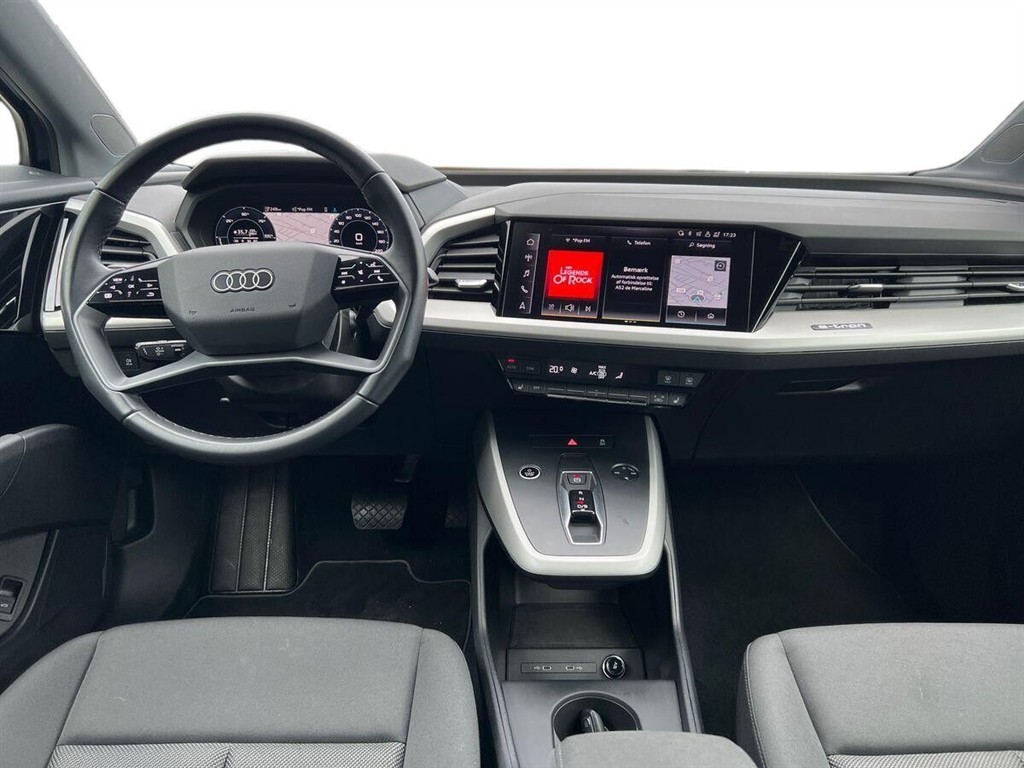 Audi Q4 45 E-tron Attitude 286HK 5d Aut. - Image 10