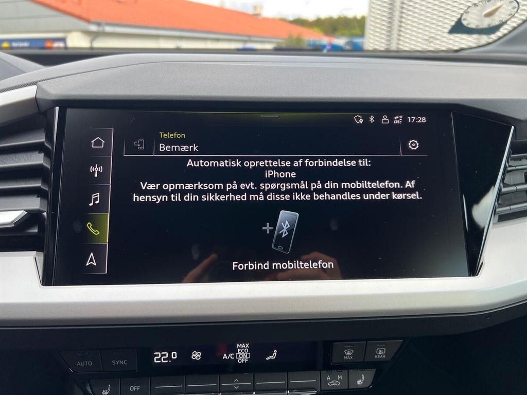 Audi Q4 45 E-tron Attitude 286HK 5d Aut. - Image 18