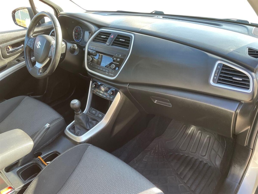 Suzuki S-Cross 1,6 16V GL+ 120HK 5d - Image 13
