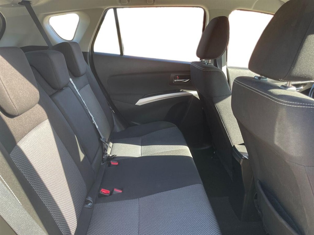Suzuki S-Cross 1,6 16V GL+ 120HK 5d - Image 15