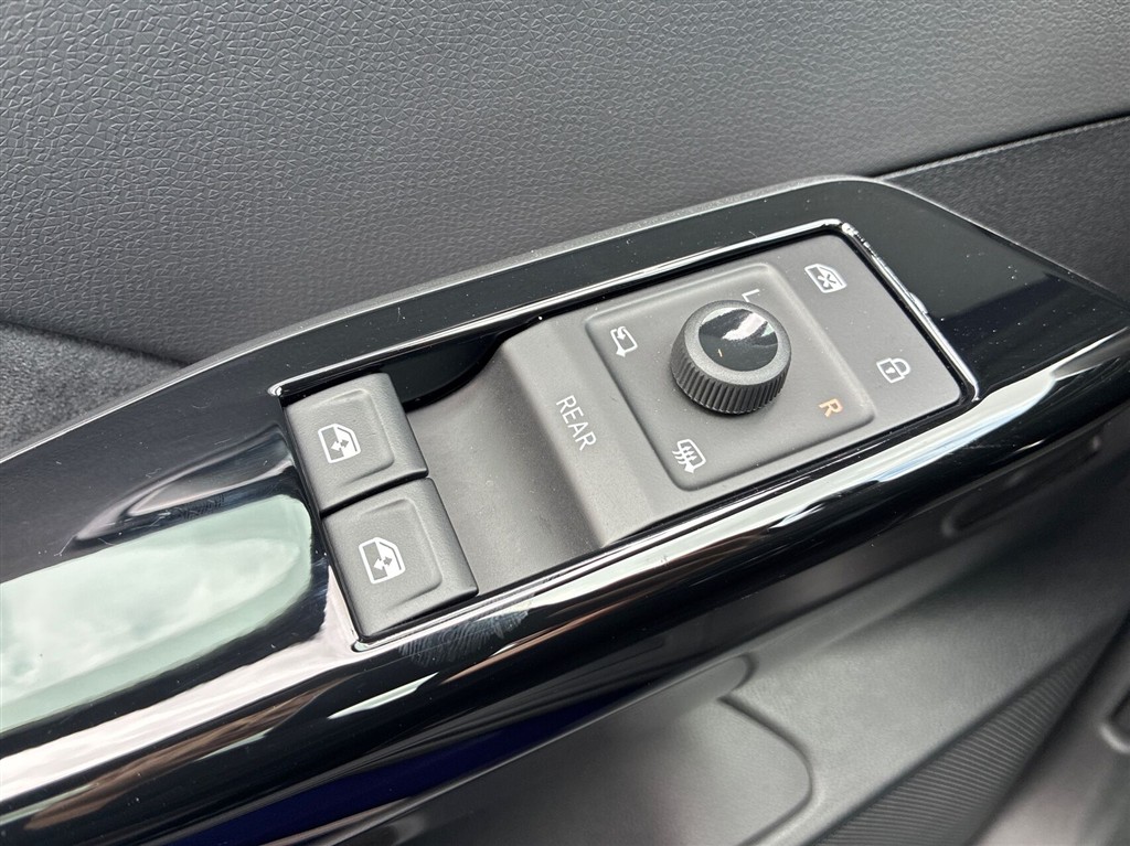 VW ID.3 EL GTX Fire + Ice 326HK 5d Aut. - Image 17