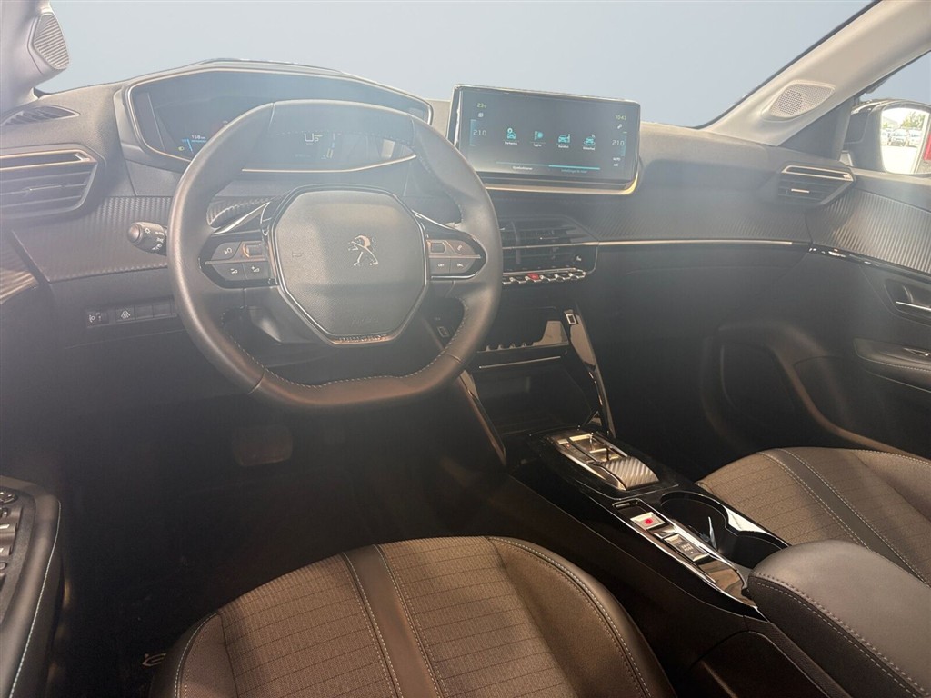 Peugeot e-208 EL Allure 136HK 5d Aut. - Image 6