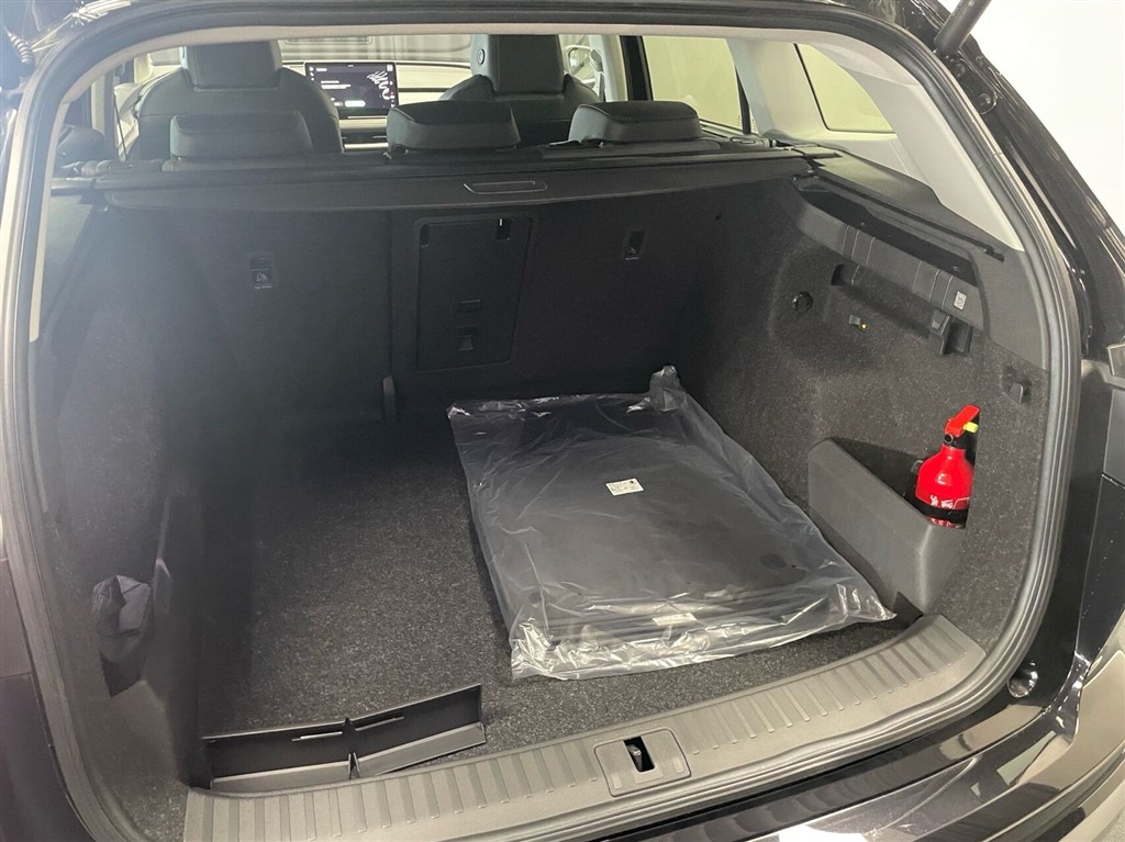 Skoda Enyaq 85 iV Premium 286HK 5d Aut. - Image 7