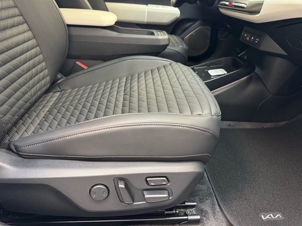 Kia EV4 Long Range GT-Line 204HK 5d Aut. - Image 11