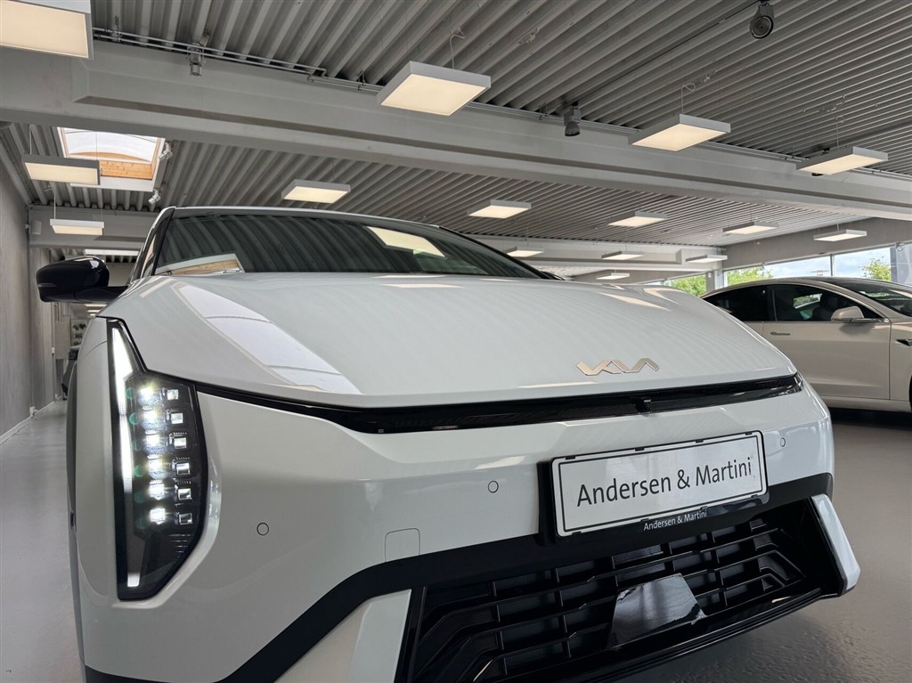 Kia EV4 Long Range GT-Line 204HK 5d Aut. - Image 3