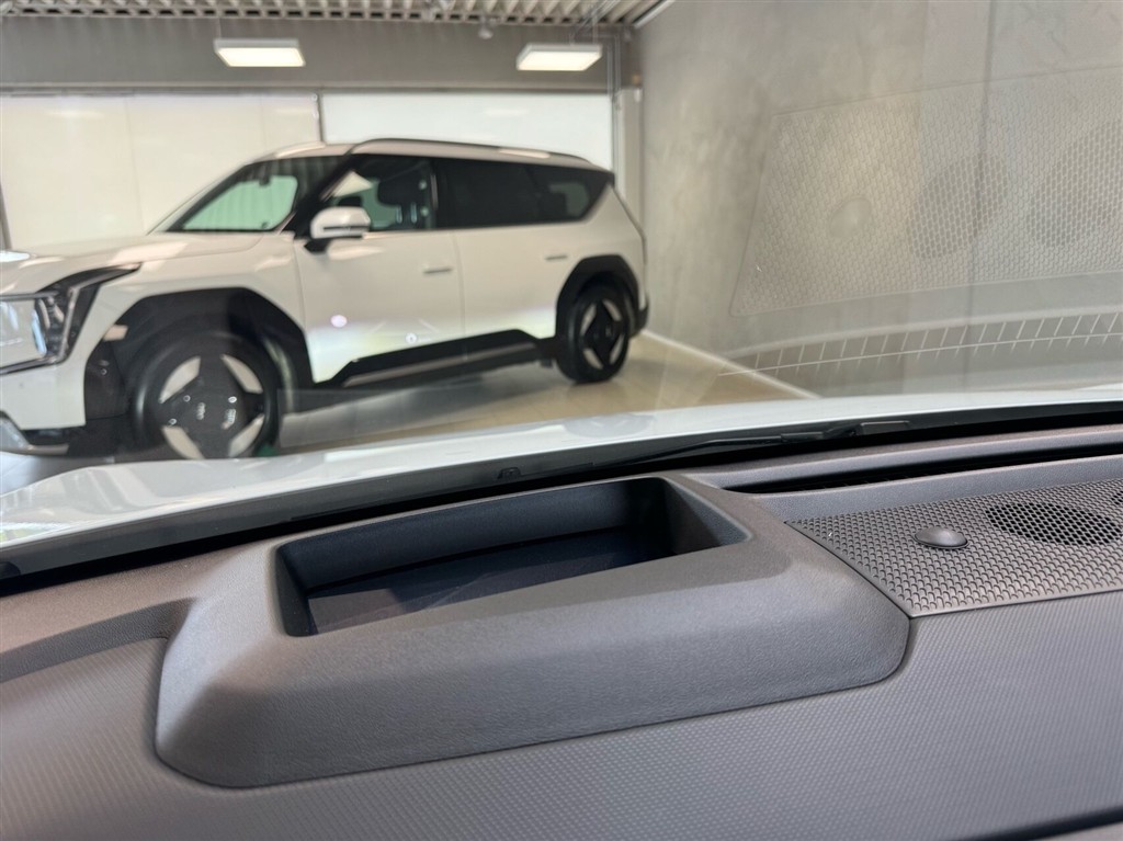 Kia EV4 Long Range GT-Line 204HK 5d Aut. - Image 27
