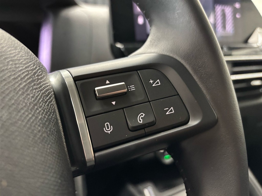 Citroën e-C4 X EL E-SERIES 156HK 5d Aut. - Image 12