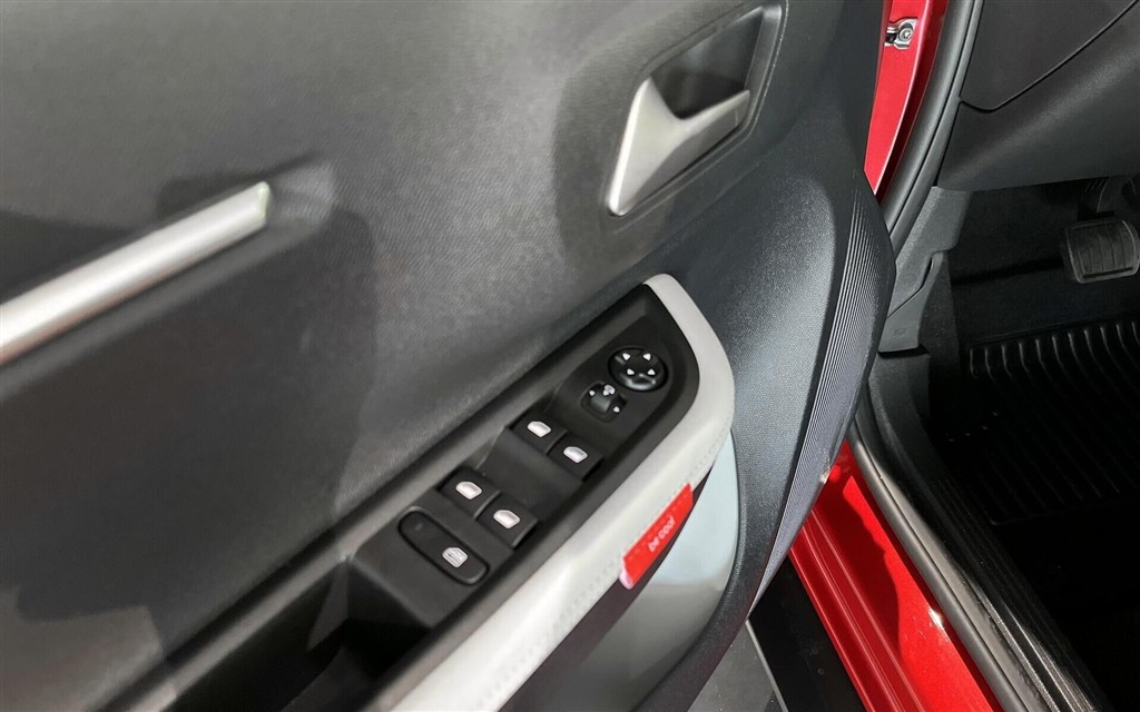 Citroën e-C3 Aircross EL Plus 113HK 5d Aut. - Image 15