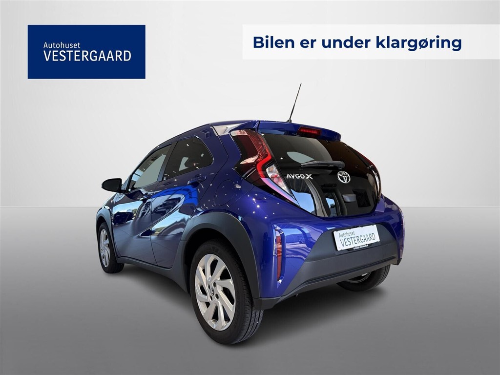Toyota Aygo X 1,0 VVT-I Active 72HK 5d - Image 3