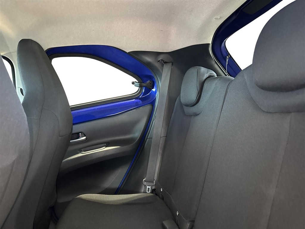 Toyota Aygo X 1,0 VVT-I Active 72HK 5d - Image 5