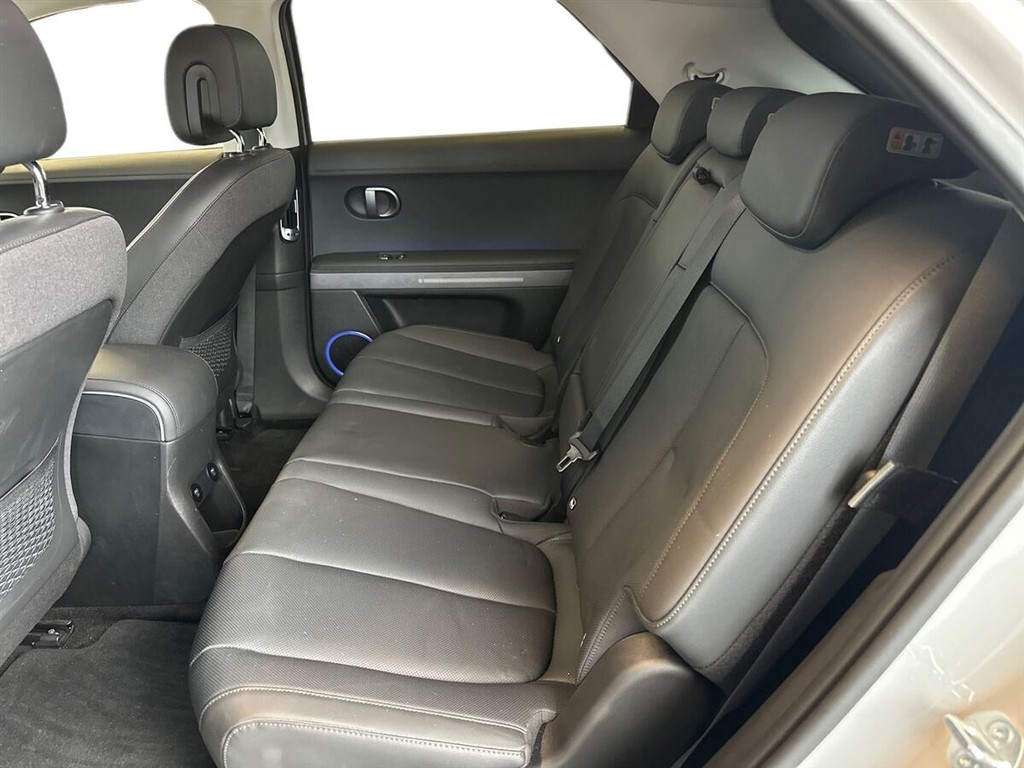 Hyundai Ioniq 5 Electric 84 kWh Ultimate 229HK 5d Aut. - Image 11