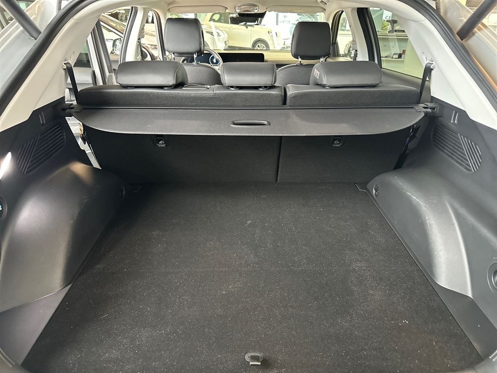 Hyundai Ioniq 5 Electric 84 kWh Ultimate 229HK 5d Aut. - Image 13
