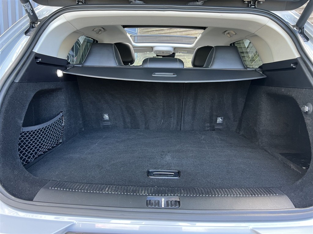 MG Marvel R EL Luxury 180HK 5d Aut. - Image 14