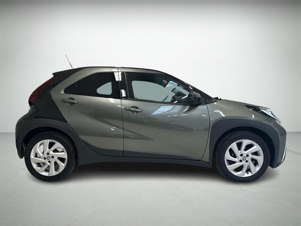 Toyota Aygo X 1,0 VVT-I Pulse 72HK 5d - Image 5