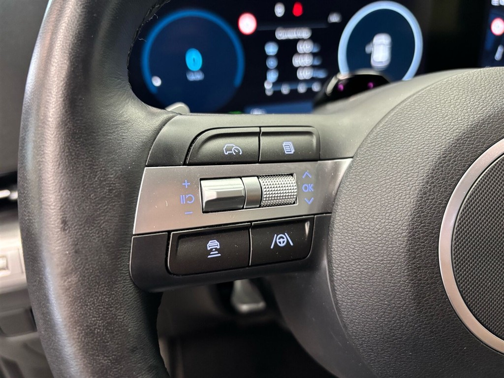Hyundai Kona Electric 65,4 kWh Essential Long Range 217HK 5d Aut. - Image 13