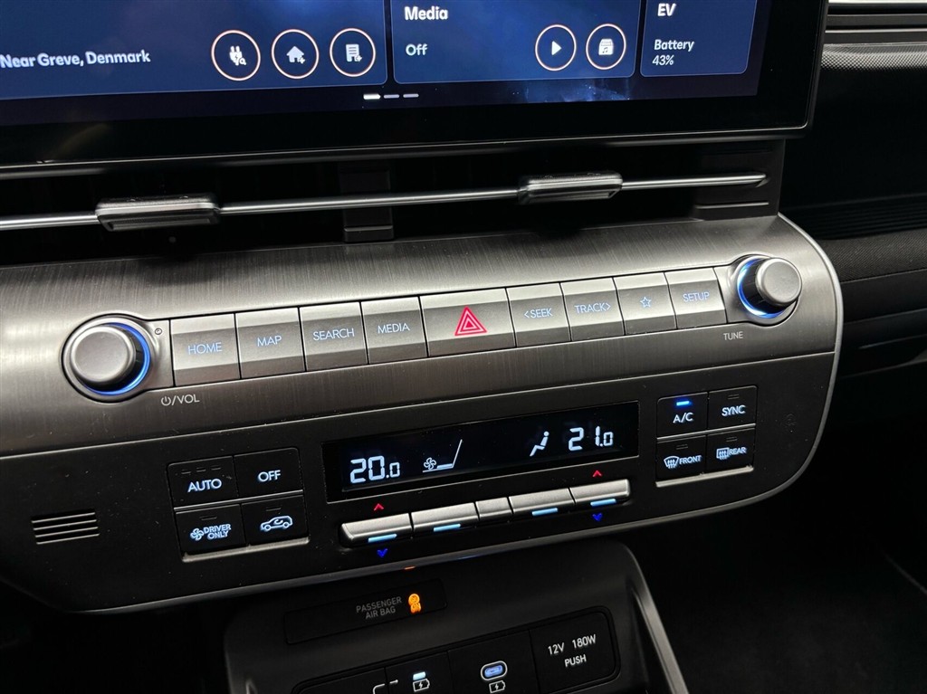 Hyundai Kona Electric 65,4 kWh Essential Long Range 217HK 5d Aut. - Image 16