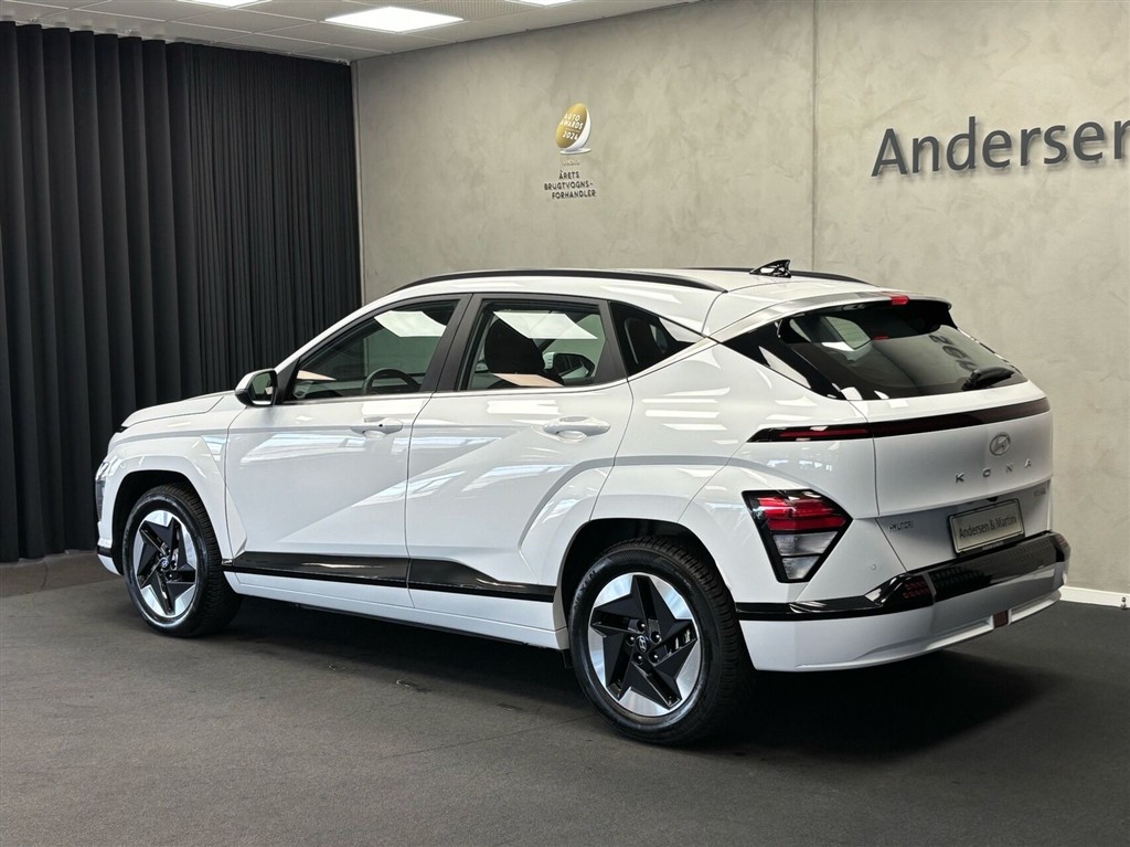 Hyundai Kona Electric 65,4 kWh Essential Long Range 217HK 5d Aut. - Image 3