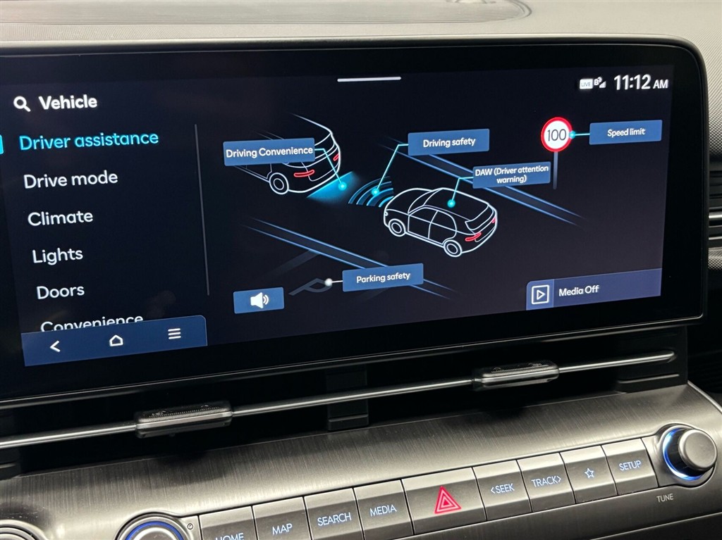 Hyundai Kona Electric 65,4 kWh Essential Long Range 217HK 5d Aut. - Image 23